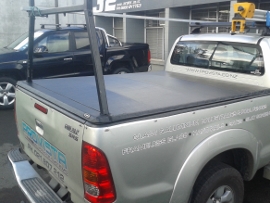 ute tonneau with over rail liner