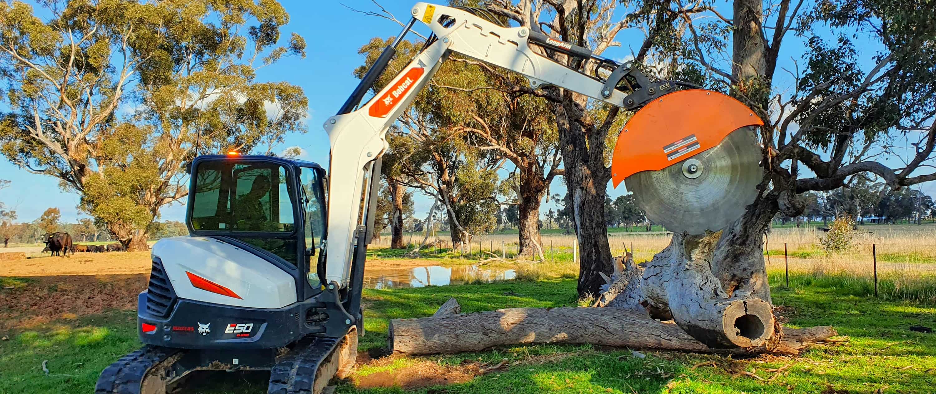 SAWQUIP Excavator Wood Saw