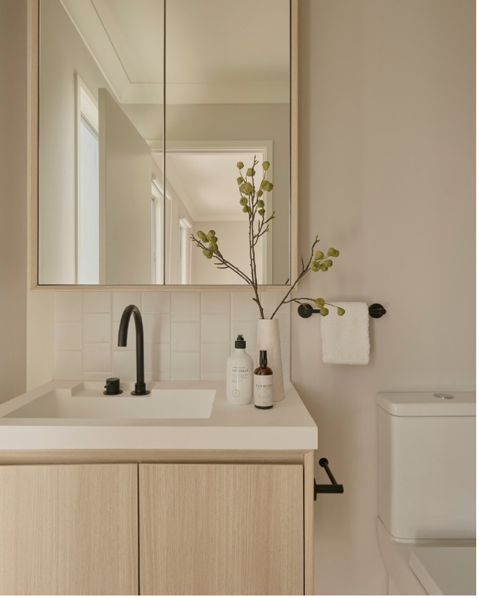 Matte black bathroom tapware and basin accessories &mdash; Builders World