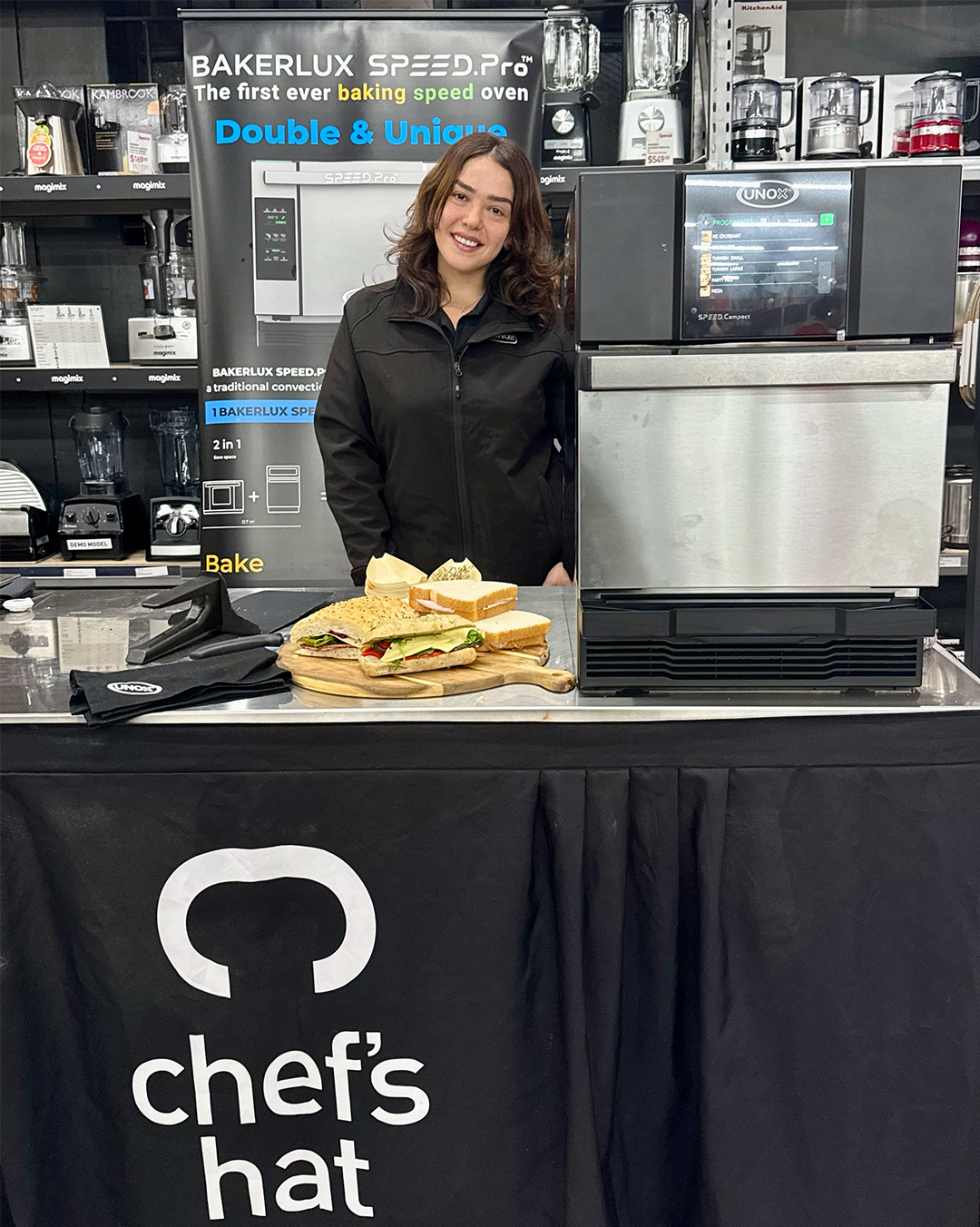We recently hosted an in-store demo at Chef’s Hat with Sarah from Unox Australia, giving our team and customers a hands-on look at the new Unox SPEED.Compact ECO